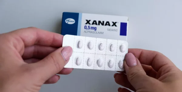 Alprazolam ( 0.5 mg )